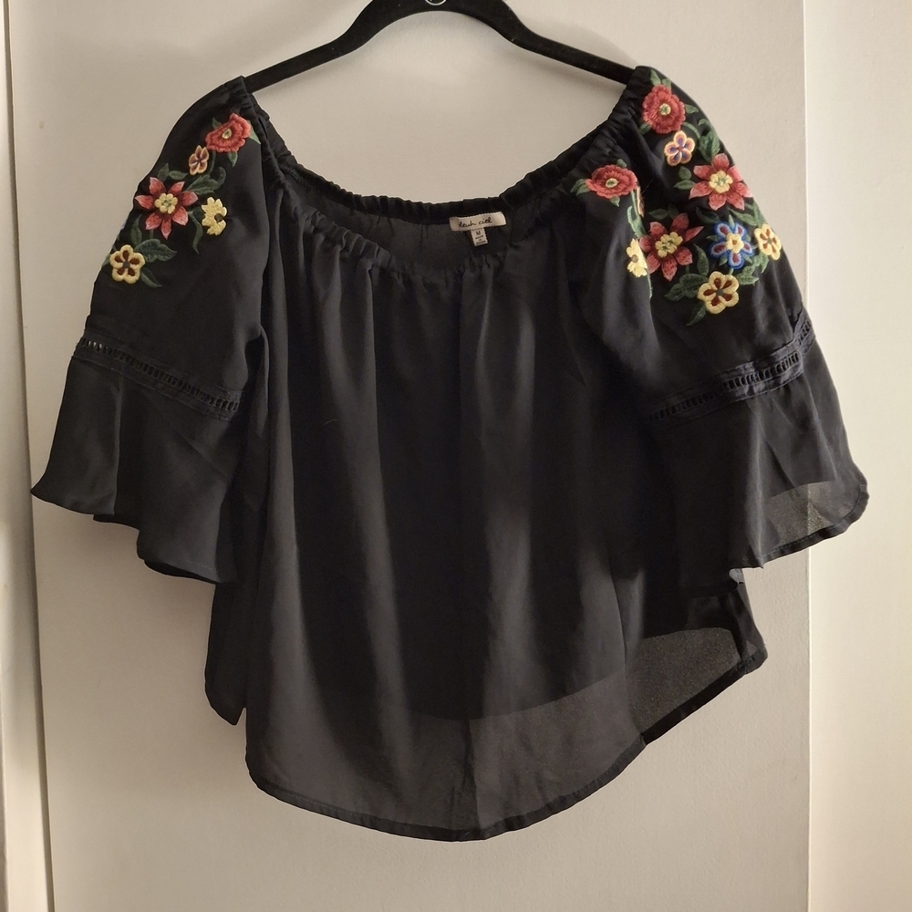 Bleuh Ciel Women's Multicolor Embroidered Flutter Sleeve Blouse